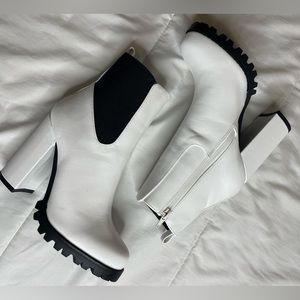 Chelsea white and black booties size 7 BRAND NEW
